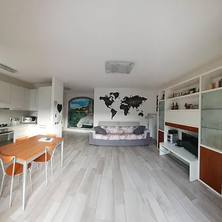 Casa Di Sofia E Oscar Di Apartamento Canzo